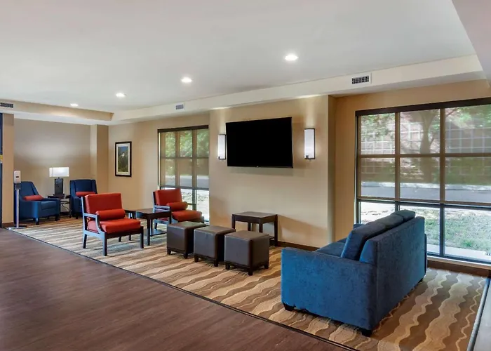 Comfort Inn & Suites