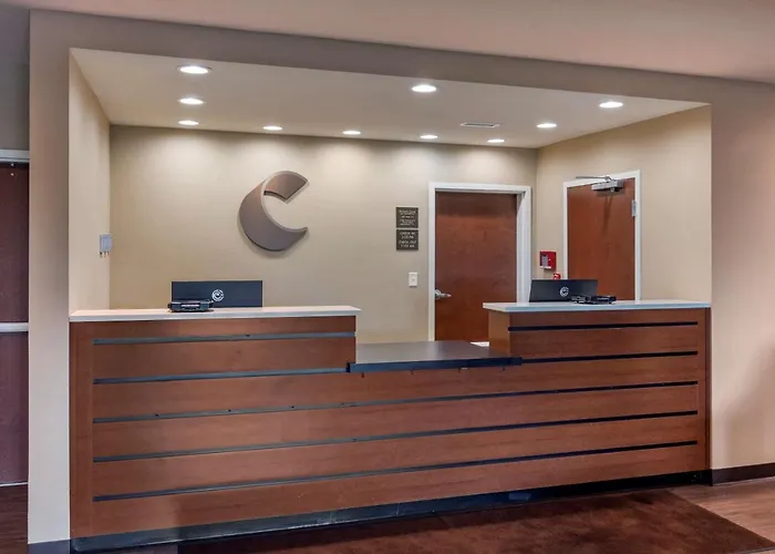 Comfort Inn & Suites