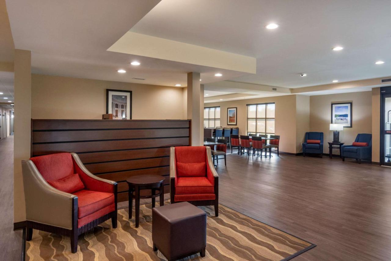 Hotel Comfort & Charlottesville